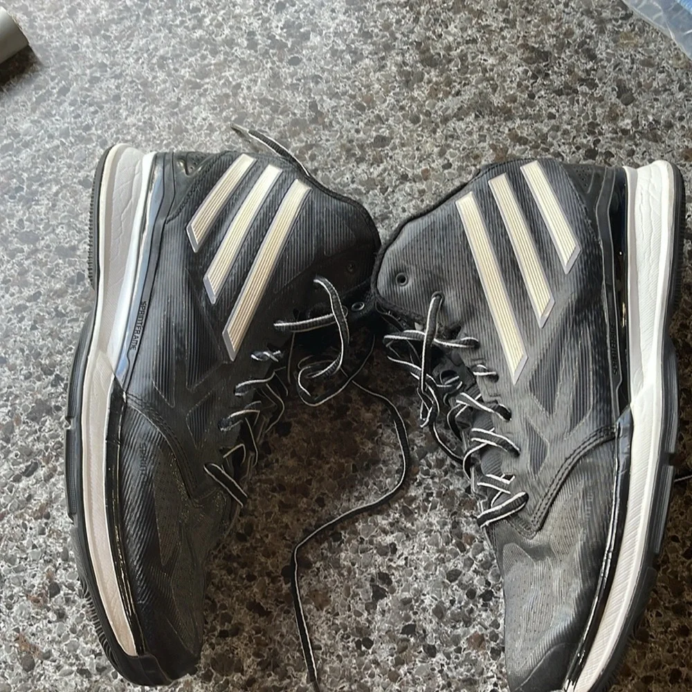 2013 Adidas Mad Basketball Shoes Sz 8.5 Mens Black, gray‎ & White. Worn on court